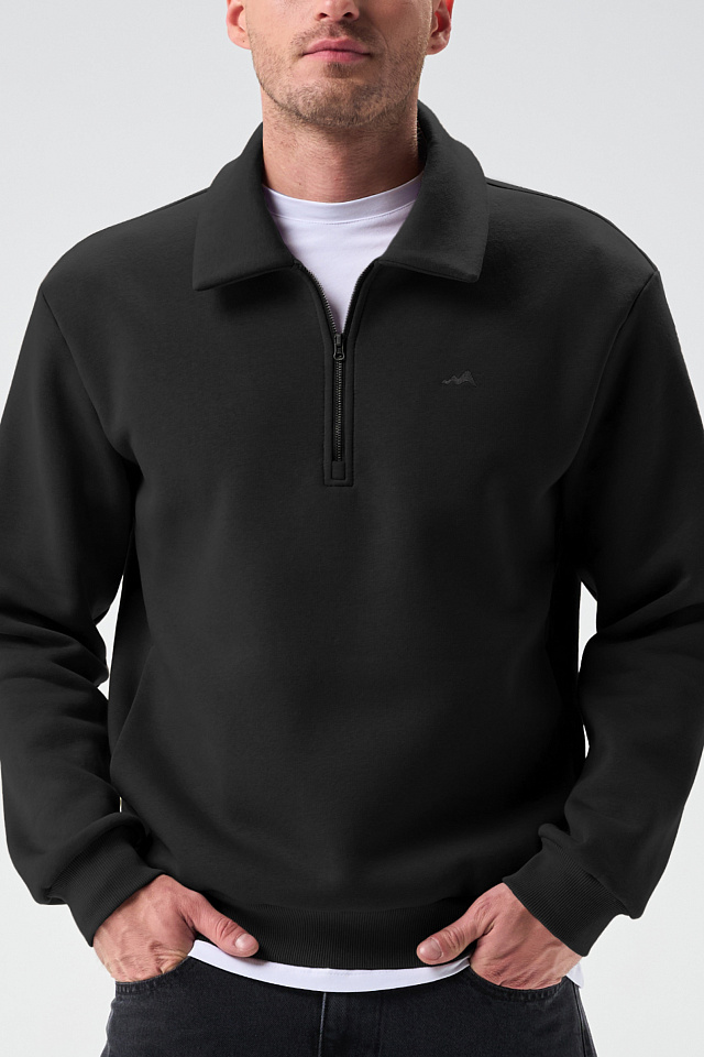 Свитшот мужской полузамок черный